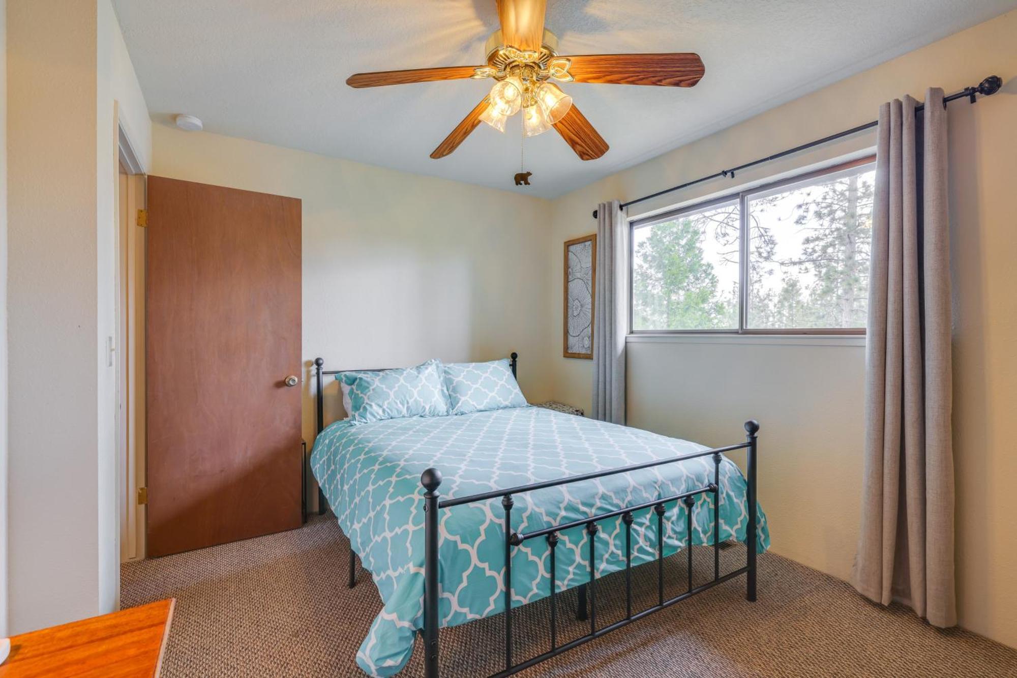 Holiday home Serene Near Yosemite! *
