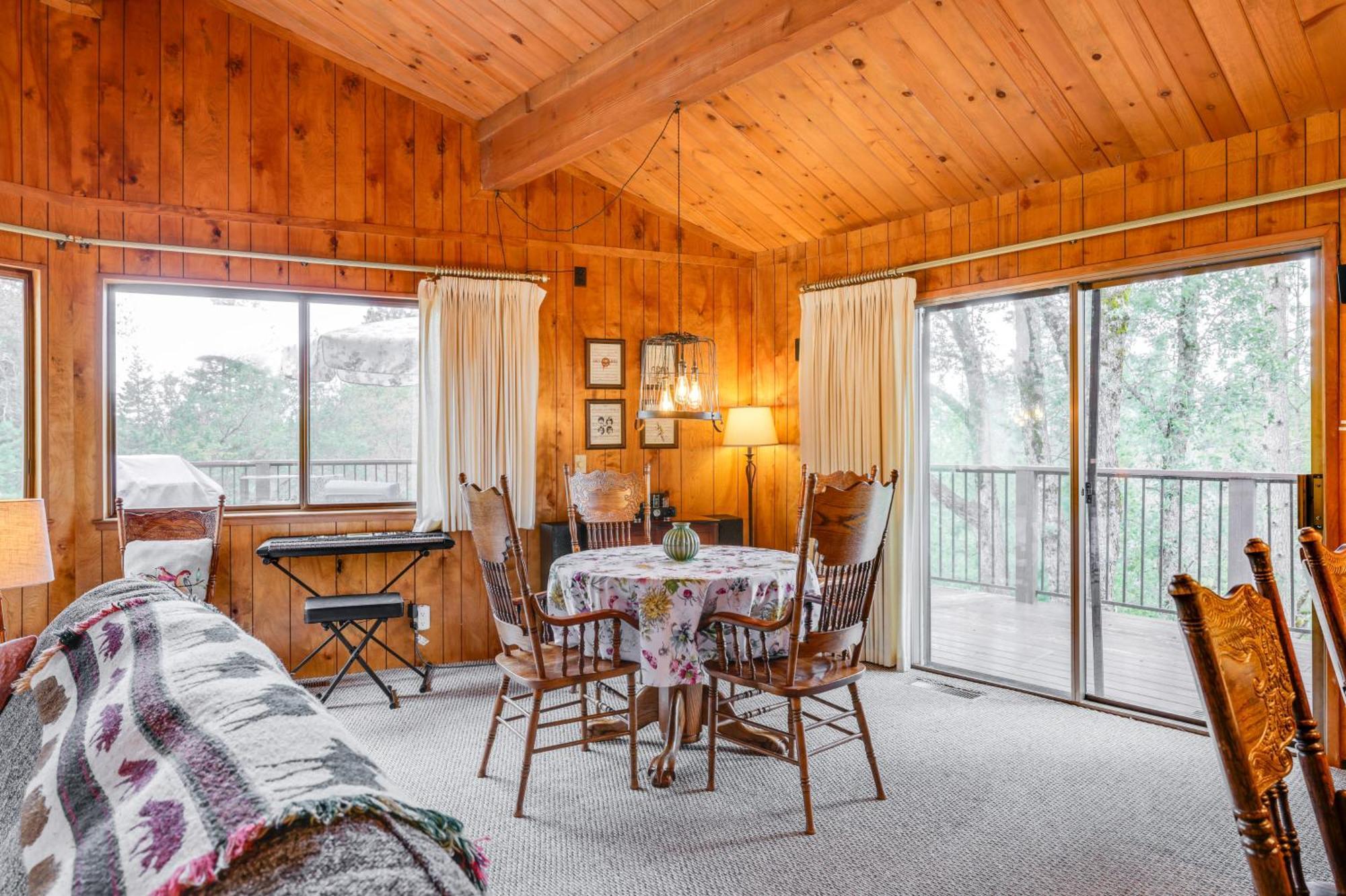 Serene Near Yosemite! Holiday home Groveland